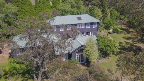 Mountainside B & B - Accommodation Redcliffe 8