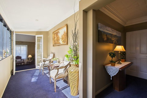 Mountainside B & B - Accommodation Redcliffe 15