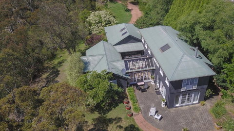 Mountainside B & B - Accommodation Redcliffe 7