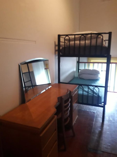 Clover Backpackers - Accommodation Redcliffe 18