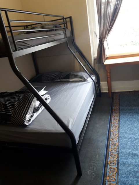 Clover Backpackers - Accommodation Redcliffe 19