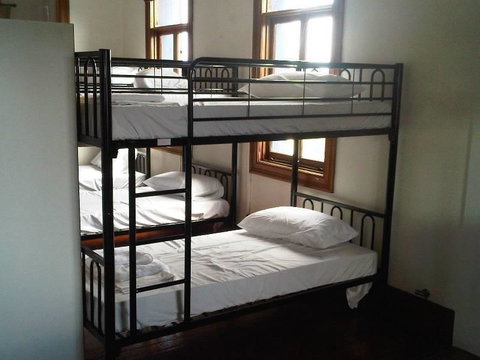 Clover Backpackers - Accommodation Redcliffe 33