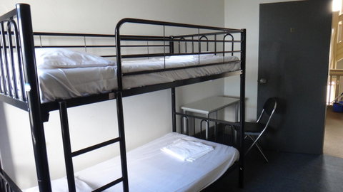 Clover Backpackers - Accommodation Redcliffe 38