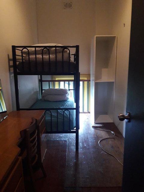Clover Backpackers - Accommodation Redcliffe 39