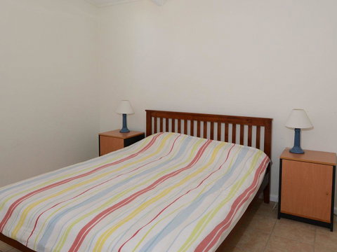 2 Cliff Road - Accommodation Redcliffe 6