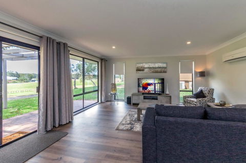 Horizons Retreat & Golf, Villa 133 - Accommodation Redcliffe 2