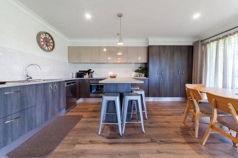 Horizons Retreat & Golf, Villa 133 - Accommodation Redcliffe 6