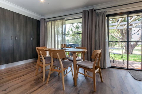 Horizons Retreat & Golf, Villa 133 - Accommodation Redcliffe 4