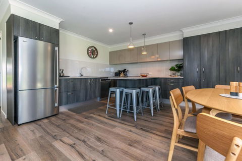 Horizons Retreat & Golf, Villa 133 - Accommodation Redcliffe 5
