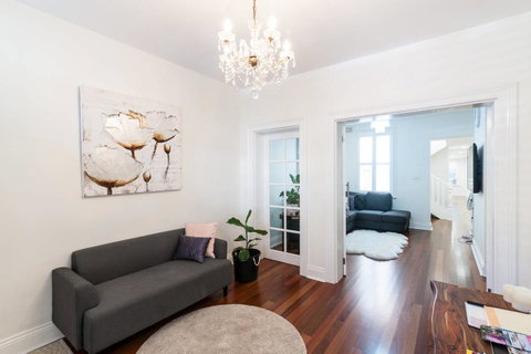 The Rocksberry - Accommodation Redcliffe 2