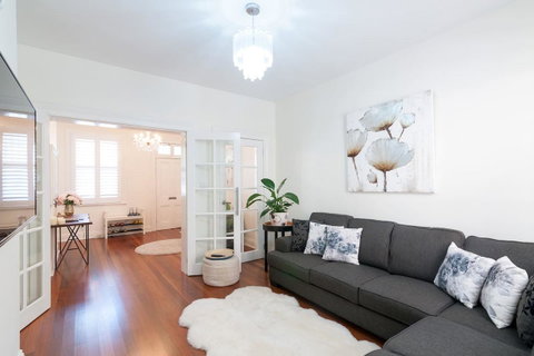 The Rocksberry - Accommodation Redcliffe 5