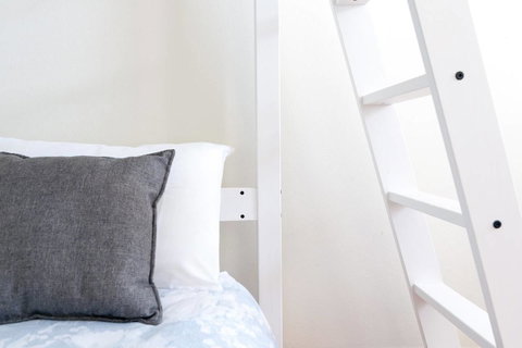The Rocksberry - Accommodation Redcliffe 9