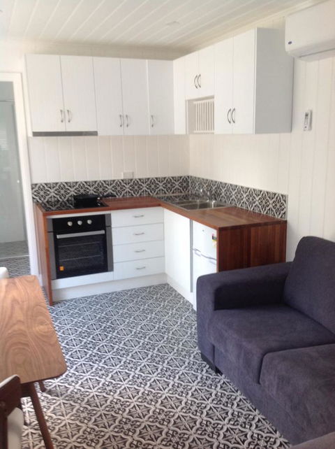 Hideaway Holiday Apartments - Accommodation Redcliffe 11