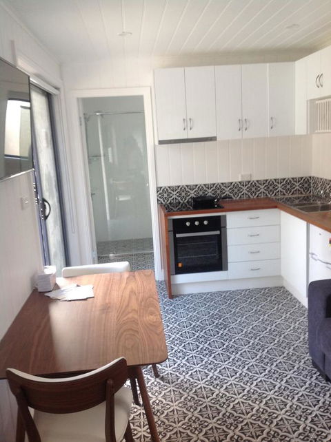 Hideaway Holiday Apartments - Accommodation Redcliffe 10