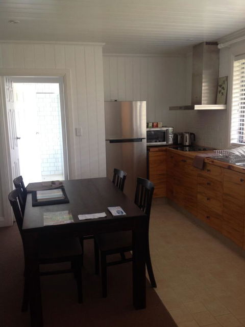 Hideaway Holiday Apartments - Accommodation Redcliffe 14