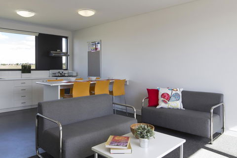Western Sydney University Village - Penrith - Accommodation Redcliffe 12