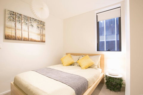 Newly Settled Three Bedrooms Apartment In CBD - Accommodation Redcliffe 1