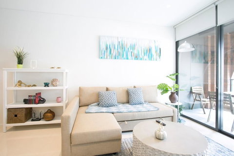 Newly Settled Three Bedrooms Apartment In CBD - Accommodation Redcliffe 6