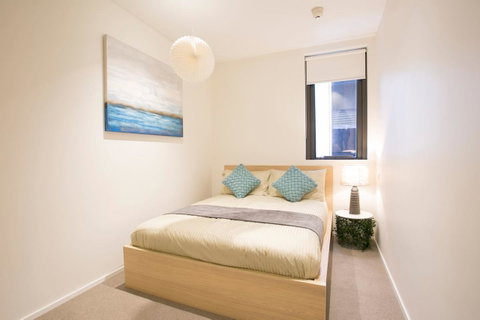 Newly Settled Three Bedrooms Apartment In CBD - Accommodation Redcliffe 12