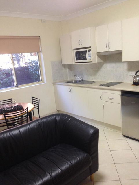 Bel Mondo Apartments - Accommodation Redcliffe 11