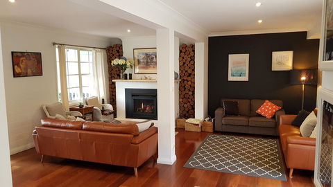 Bowral Escape - Accommodation Redcliffe 2