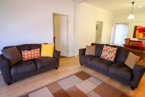 Interlude At Belmont - Accommodation Redcliffe 11
