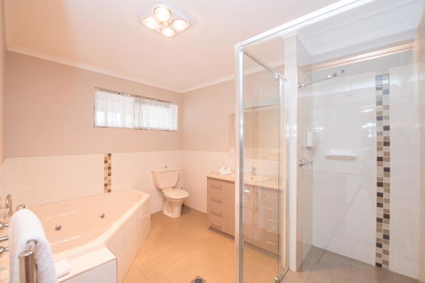 Hume Country Motor Inn - Accommodation Redcliffe 29