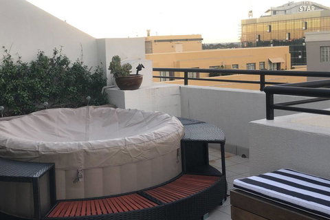 Darling Harbour Penthouse Views+Jacuzzi - Accommodation Redcliffe 14