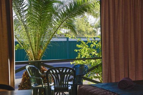 Desert Palms Alice Springs - Accommodation Redcliffe 4