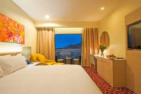 Crowne Plaza Alice Springs Lasseters, An IHG Hotel - Accommodation Redcliffe 19