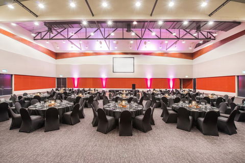 Crowne Plaza Alice Springs Lasseters, An IHG Hotel - Accommodation Redcliffe 40