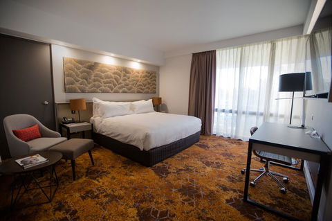 Crowne Plaza Alice Springs Lasseters, An IHG Hotel - Accommodation Redcliffe 44