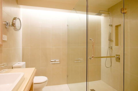 Crowne Plaza Alice Springs Lasseters, An IHG Hotel - Accommodation Redcliffe 32
