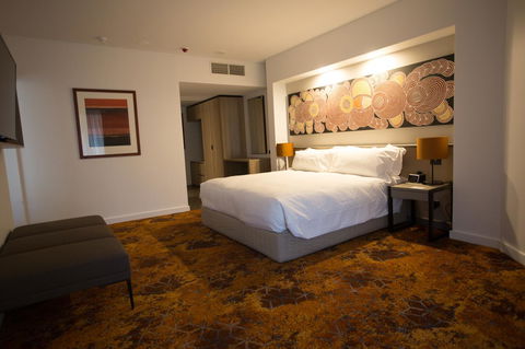 Crowne Plaza Alice Springs Lasseters, An IHG Hotel - Accommodation Redcliffe 33