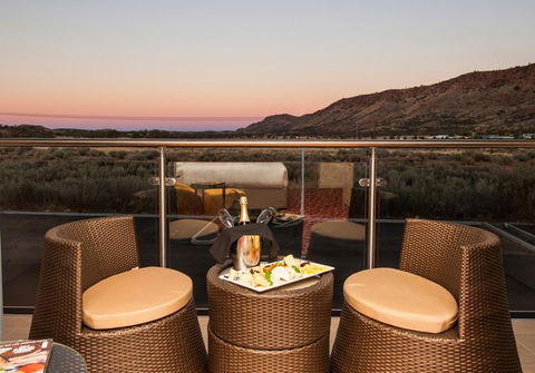 Crowne Plaza Alice Springs Lasseters, An IHG Hotel - Accommodation Redcliffe 22