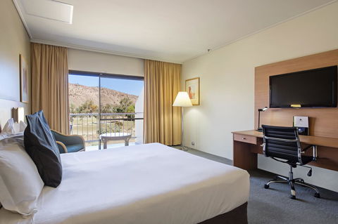 DoubleTree By Hilton Alice Springs - Accommodation Redcliffe 9