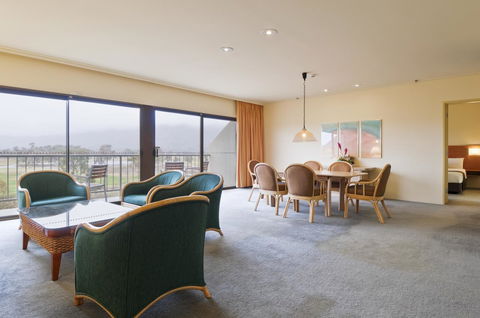 DoubleTree By Hilton Alice Springs - Accommodation Redcliffe 35