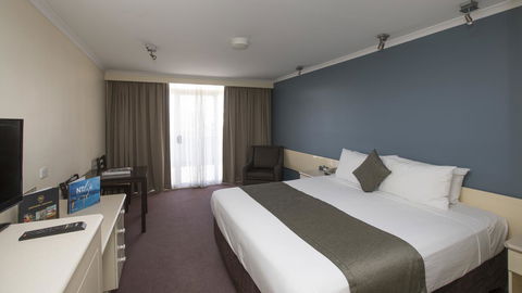 Stay At Alice Springs Hotel - Accommodation Redcliffe 3