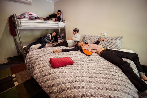 Jump Inn Alice Budget Accommodation - Accommodation Redcliffe 38