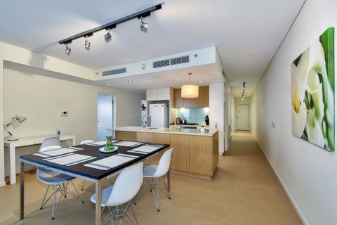Astra Apartments Darwin - Accommodation Redcliffe 3
