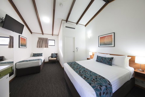 Palms City Resort - Accommodation Redcliffe 43