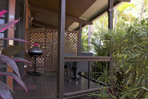 Palms City Resort - Accommodation Redcliffe 12