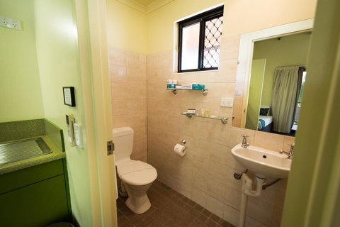 Palms City Resort - Accommodation Redcliffe 27