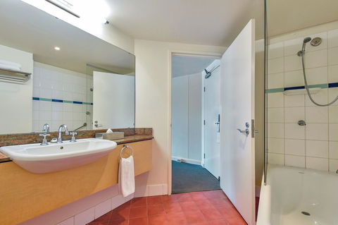 Mantra On The Esplanade - Accommodation Redcliffe 1