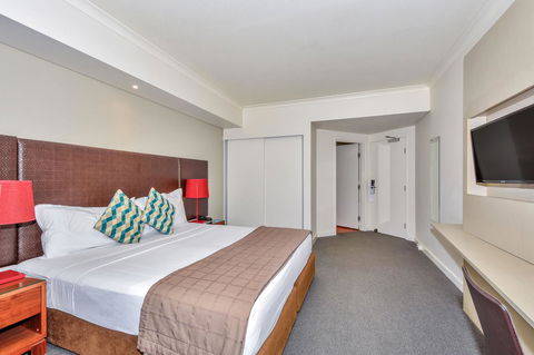 Mantra On The Esplanade - Accommodation Redcliffe 4
