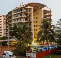 Cullen Bay Resorts - Accommodation Redcliffe