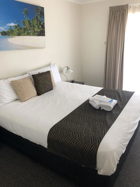 Beaches Serviced Apartments - Accommodation Redcliffe 6