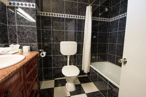 Elkira Court Motel - Accommodation Redcliffe 15