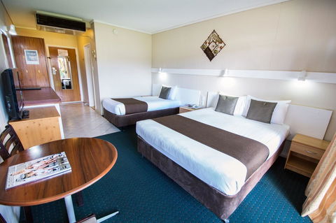 Elkira Court Motel - Accommodation Redcliffe 5