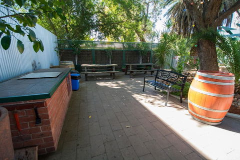 Elkira Court Motel - Accommodation Redcliffe 20